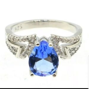 *Vintage Tanzanite Silver Ring